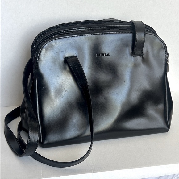 Furla Shiny Black Leather Shoulder Bag - Picture 1 of 16